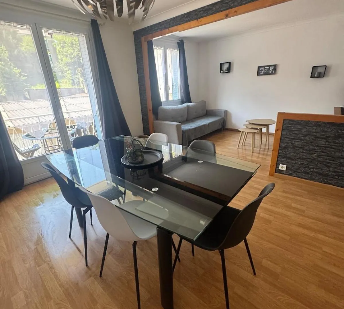 Lejlighed Agreable T3 Avec Lits Double, Garage Et Velos Chambéry Frankrig